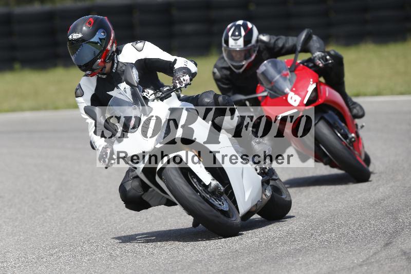 /27 12.06.2025 Ducati Schweiz Trackday Warmup  ADR/blau-bleu/6